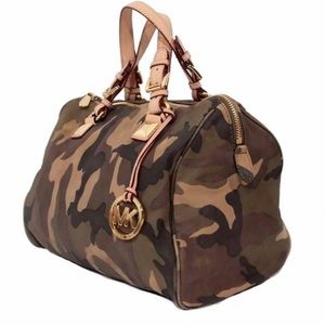 RARE Micheal Kors Camo Grayson bag.